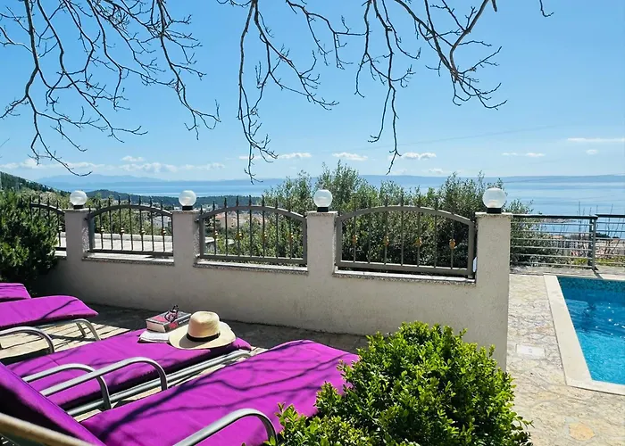 Bartul Semesterbostad *