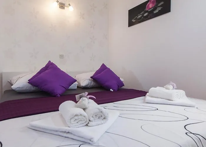 Bartul Semesterbostad *