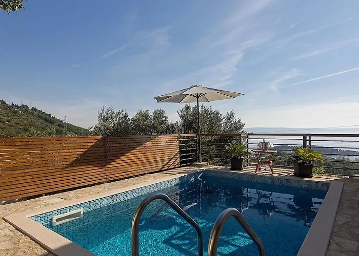 Bartul Semesterbostad